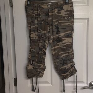 Route Y2K camouflage cotton-blend ruched Capri Cargo pants Gorpcore & belt (1/2)